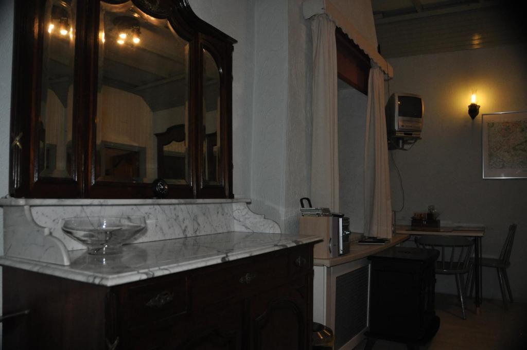 Bed and Breakfast De Hoge Peel Хейтуйсен Номер фото